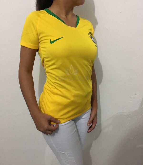 1527727427731 Camisa Brasil Seleção Brasileira Home Amarela Feminina 18/19 Nike - Imagem 2