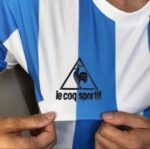 Camisa Retrô Clássica Seleção Argentina - Le Coq Masculina - Branca Azul - Maradona 10 - 1986 - Imagem 4