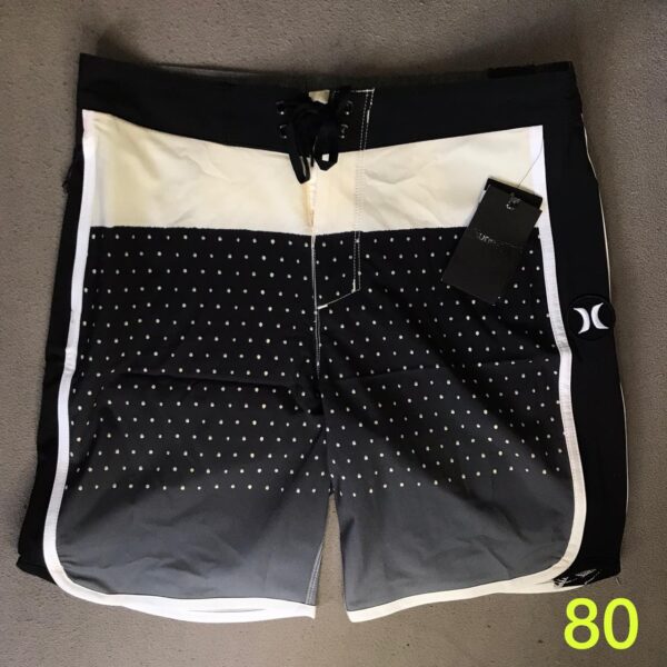 3445211c-b1ae-47cf-87d7-ada72a0e6113 Bermuda Hurley Preto com Bege (80) - Imagem 1