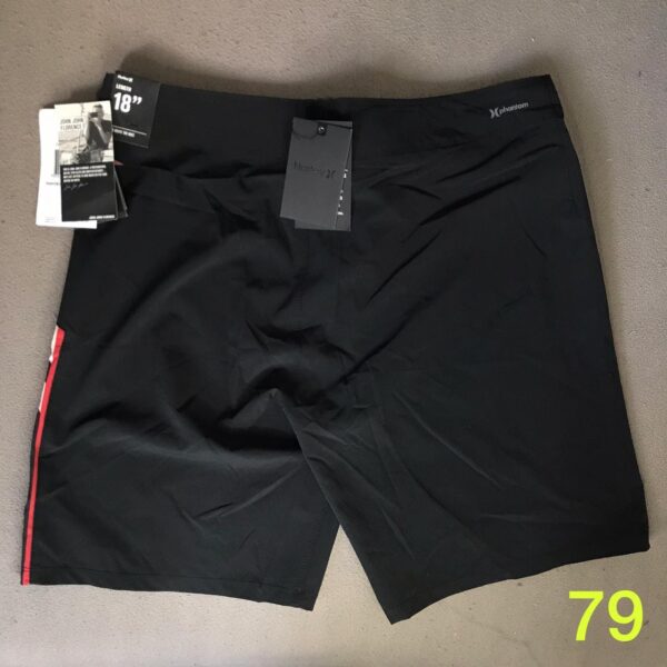 Bermuda Hurley com Detalhes em Vermelho (79) - Imagem 2