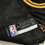 Camiseta Regata Basquete NBA Los Angeles Lakers Preta Mamba Negra - Black Mamba - Kobe Bryant 24 Edição Especial Nike - Imagem 15