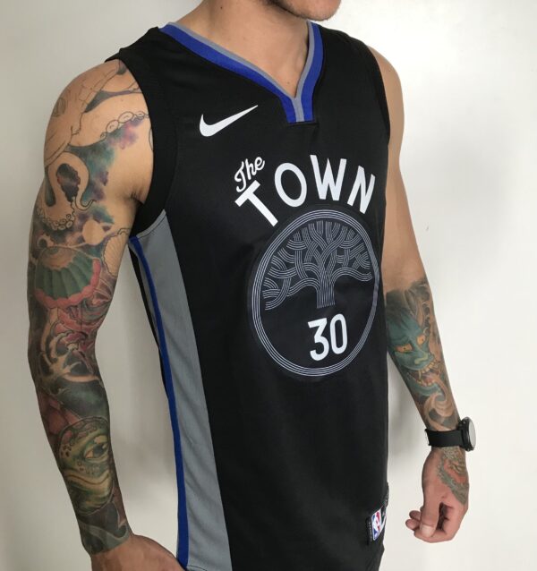Camiseta Regata NBA Golden States Warriors Curry 30 City Edition Preta 2021 Nike - Imagem 6
