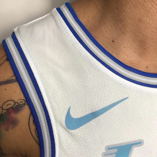 Camiseta Regata NBA Los Angeles Lakers LeBron James 23 City Edition Nike - Imagem 5