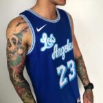 Camiseta Regata NBA Los Angeles Lakers LeBron James 23 Classic Edition Nike - Imagem 4