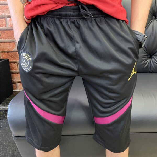 IMG_4935 Calça 3/4 Paris Saint-Germain - PSG Jordan Preta com Roxo - Imagem 1
