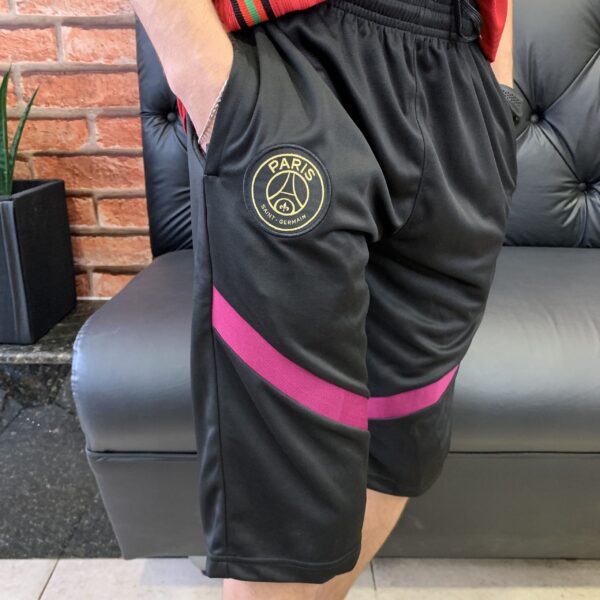 Calça 3/4 Paris Saint-Germain - PSG Jordan Preta com Roxo - Imagem 2