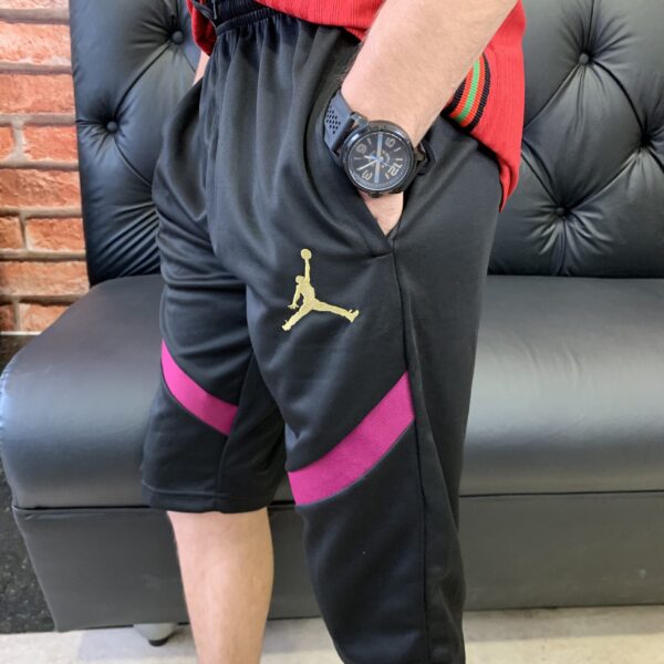 Calça 3/4 Paris Saint-Germain - PSG Jordan Preta com Roxo - Imagem 3