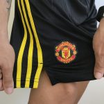 Calção Manchester United Black 2022 Adidas - Imagem 4
