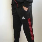 Calça Longa Slim Treino Manchester United 2022 Adidas - Imagem 3