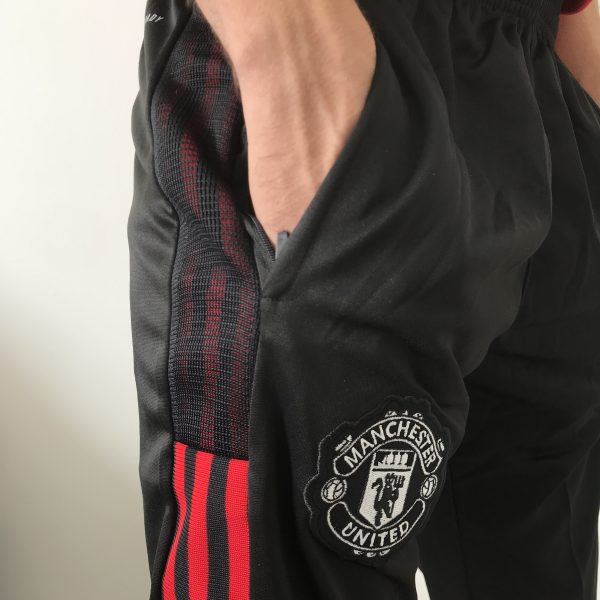 Meia Calça 3/4 Manchester United Preta e Vermelha 2022 Adidas - Imagem 4