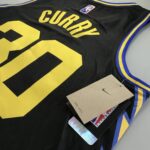 Camiseta Regata NBA Golden State Warriors Curry 30 City Edition Preta 2022 Nike - Imagem 23