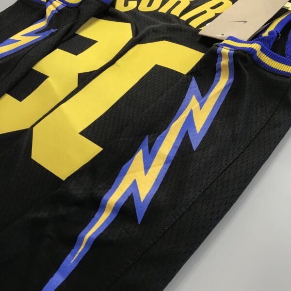 Camiseta Regata NBA Golden State Warriors Curry 30 City Edition Preta 2022 Nike - Imagem 21