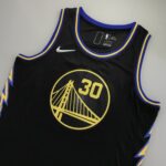 Camiseta Regata NBA Golden State Warriors Curry 30 City Edition Preta 2022 Nike - Imagem 12