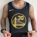 Camiseta Regata NBA Golden State Warriors Curry 30 City Edition Preta 2022 Nike - Imagem 3