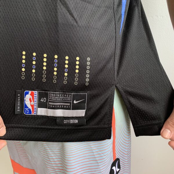 Camiseta Regata NBA Golden State Warriors Curry 30 City Edition Preta 2022 Nike - Imagem 8