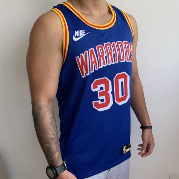 Camiseta Regata NBA Golden States Warriors Curry 30 Classic Edition Azul 2022 Nike - Imagem 5