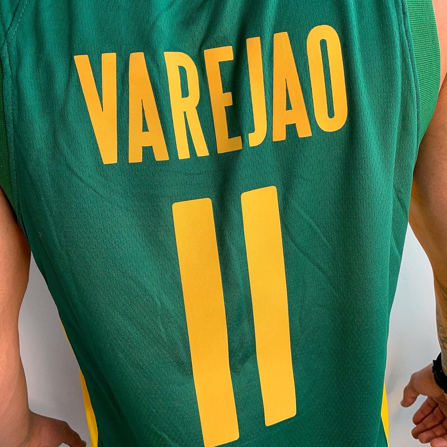 Camiseta Regata Basquete Brasil Anderson Varejão 11 Verde 2021