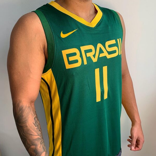 Camiseta Regata Basquete Brasil Anderson Varejão 11 Verde 2021 Nike - Imagem 3
