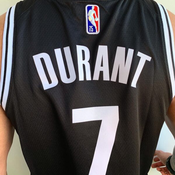 Camiseta Regata NBA Brooklyn Nets Durant 7 Icon Edition Preta Nike - Imagem 10