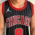 Camiseta Regata NBA Chicago Bulls Zach Lavine 8 Statement Edition Preta 2022 Jordan - Imagem 3