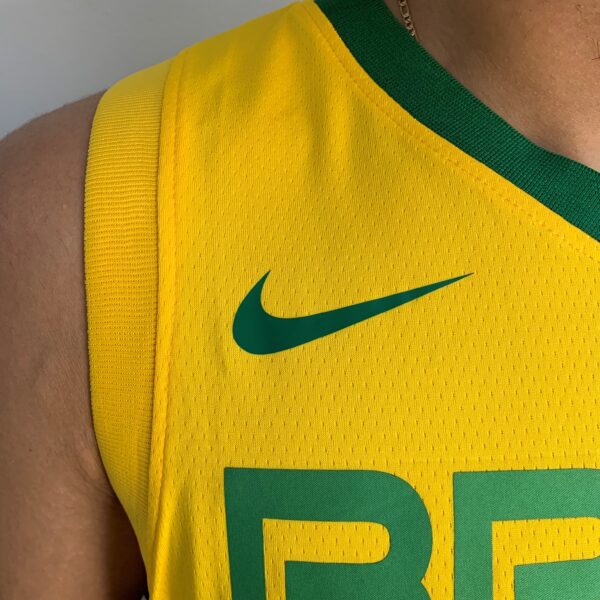 Camiseta Regata Basquete Brasil Anderson Varejão 11 Amarela 2021 Nike - Imagem 5
