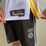 Camiseta Regata NBA Golden State Warriors Curry 30 Association Edition Branca 2022 Nike - Imagem 7