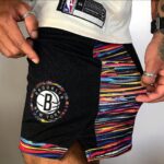 Short Bermuda NBA Brooklyn Nets Preta Colorida City Edition Nike