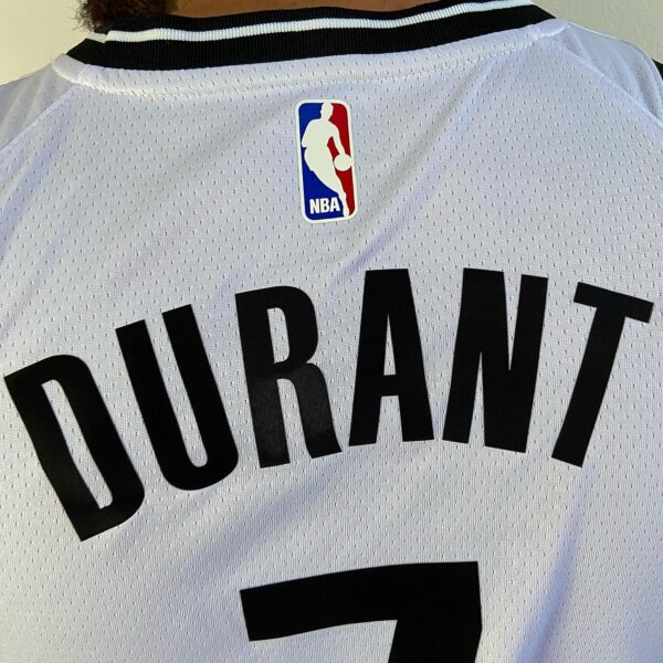 Camiseta Regata NBA Brooklyn Nets Durant 7 Association Edition Branca Nike - Imagem 9