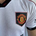 Camisa Manchester United Away Jogador 2023 Branca Adidas - Imagem 7