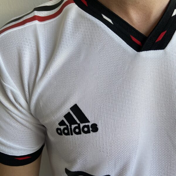 2022-10-17 16.00.44 Camisa Manchester United Away Jogador 2023 Branca Adidas - Imagem 8