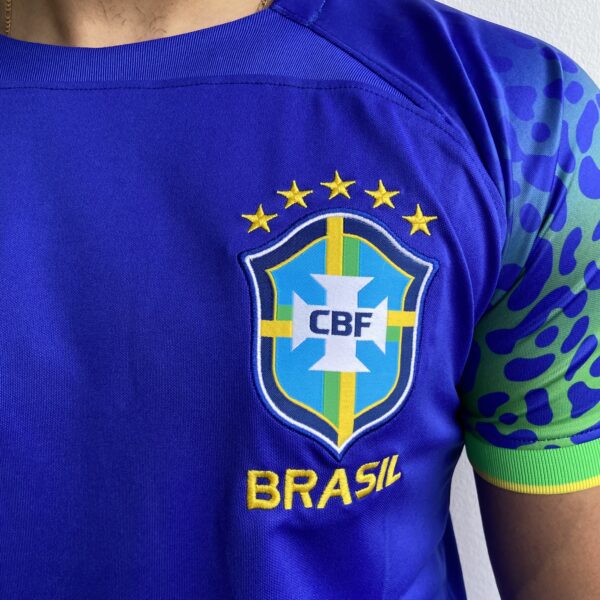IMG_3268 Camisa Brasil Seleção Brasileira Away Azul Torcedor Copa do Mundo Catar 2023 Nike - Imagem 4
