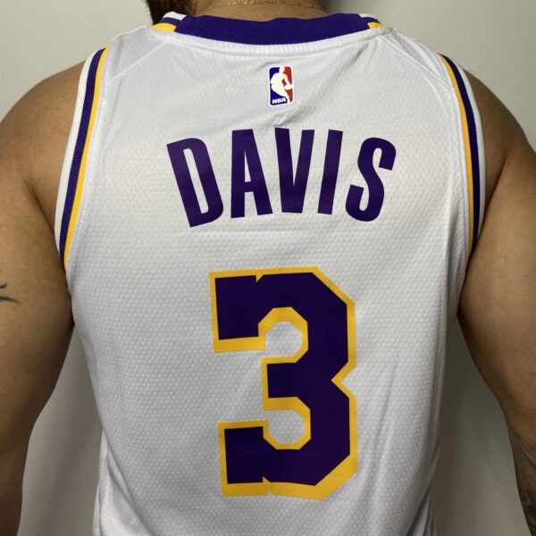Camiseta Regata Basquete NBA Los Angeles Lakers Davis 3 Statement Edition Branca Nike - Imagem 10