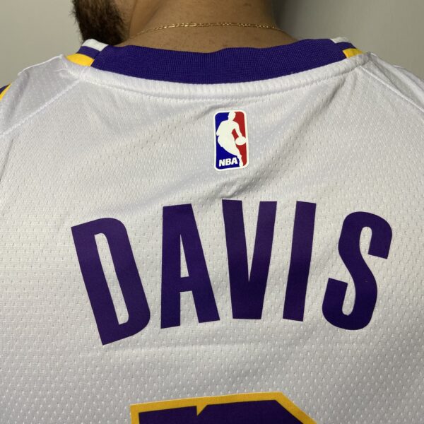 Camiseta Regata Basquete NBA Los Angeles Lakers Davis 3 Statement Edition Branca Nike - Imagem 11