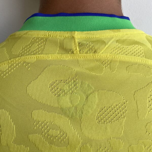 IMG_3736 Camisa Brasil Seleção Brasileira Home Amarela Jogador Copa do Mundo Catar 2023 Nike - Imagem 14