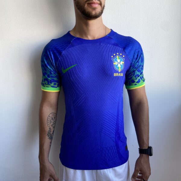 IMG_4021 Camisa Brasil Seleção Brasileira Away Azul Jogador Copa do Mundo Catar 2023 Nike - Imagem 2