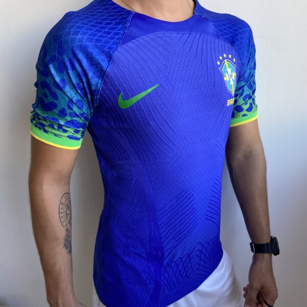IMG_4037 Camisa Brasil Seleção Brasileira Away Azul Jogador Copa do Mundo Catar 2023 Nike - Imagem 6