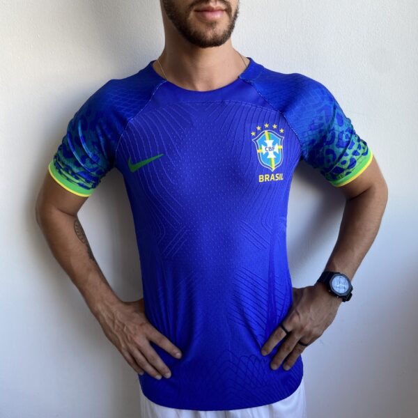 IMG_4055 Camisa Brasil Seleção Brasileira Away Azul Jogador Copa do Mundo Catar 2023 Nike - Imagem 5