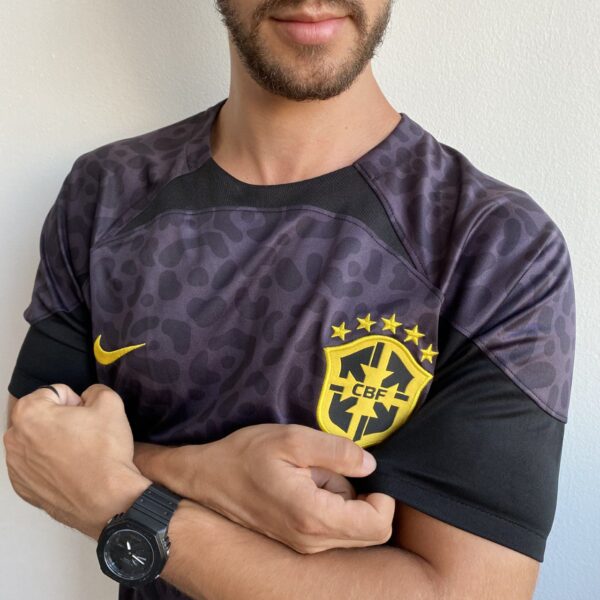 thumbnail_FullSizeRender (3) Camisa Brasil Seleção Brasileira Goleiro Preta Torcedor Copa do Mundo Catar 2023 Nike - Imagem 2