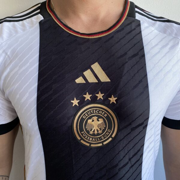 IMG_1886 Camisa Seleção Alemanha Home Branca Jogador Copa do Mundo Catar 2023 Adidas - Imagem 3