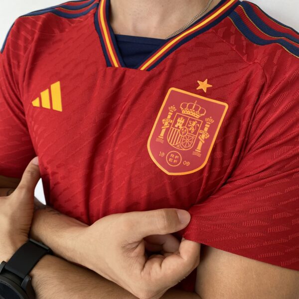 2023-01-20 14.23.38 Camisa Seleção Espanha Home Jogador 2023 Copa Adidas - Imagem 3