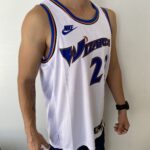 Camiseta Regata NBA Swingman Washington Wizards - Michael Jordan 23 - Classic Edition - Branca Azul 2023 Nike - Imagem 7