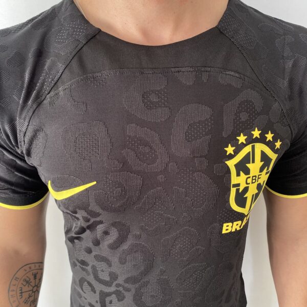 2023-01-20 16.08.27 Camisa Brasil Seleção Brasileira Goleiro Preta Jogador Copa do Mundo Catar 2023 Nike - Imagem 3