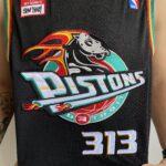 Camiseta Regata NBA Mitchell & Ness - Detroit Pistons - Slim Shady 313 - Edição Especial - NBA Remix - Colab Parceria Eminem - Preta - Imagem 6