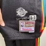 Camiseta Regata NBA Mitchell & Ness - Detroit Pistons - Slim Shady 313 - Edição Especial - NBA Remix - Colab Parceria Eminem - Preta - Imagem 9