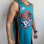 Camiseta Regata Basquete NBA Swingman Detroit Pistons Cade Cunningham 2 Classic Edition Verde 2023 Nike - Imagem 7