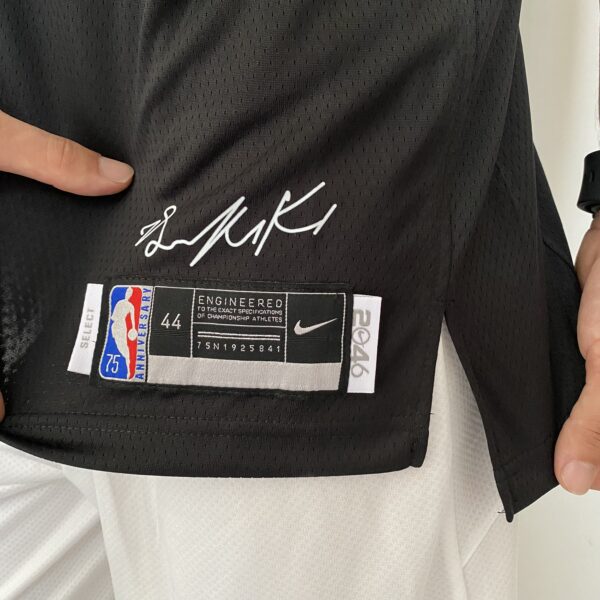 Camiseta Regata Basquete NBA Swingman Select - New York Knicks - Derrick Rose 4 - Novato do Ano - 2046 - Select Series Rookie Of The Year - Preta Nike - Imagem 7