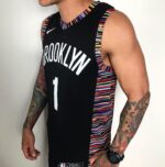 Camiseta Regata Basquete NBA Swingman Brooklyn Nets 1 Russel City Edition Preta Colorida Nike - Imagem 2