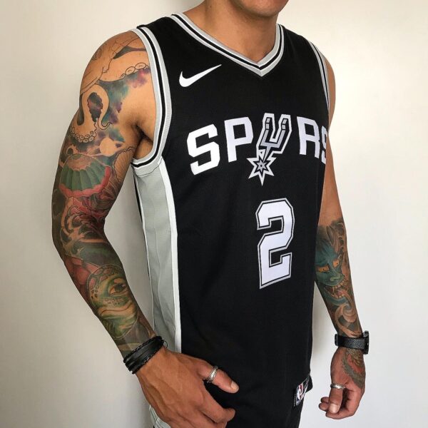 Camiseta Regata NBA Swingman San Antonio Spurs - Kawhi Leonard 2 - Icon Edition Preta Nike - Imagem 5