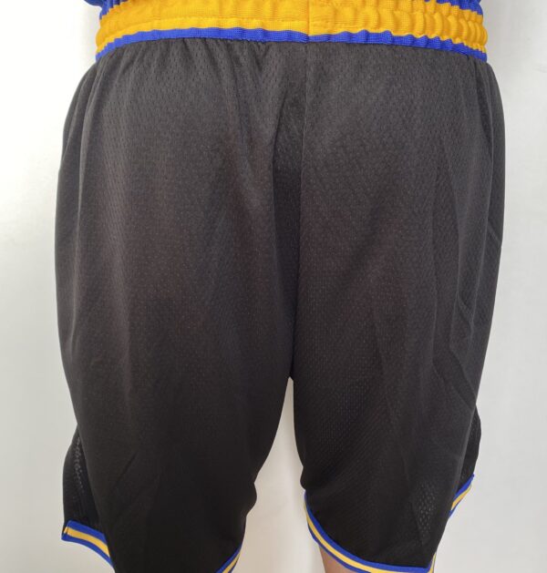 IMG_7599 Short Bermuda Basquete NBA Golden State Warriors City Edition Preta 2022 Nike - Imagem 12