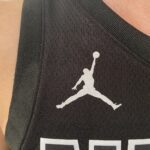 Camiseta Regata NBA Swingman Brooklyn Nets Kevin Durant 7 Statement Edition Preta 2023 Jordan - Imagem 6